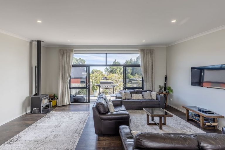 Photo of property in 71 John Norrie Place, Motuoapa, 3382