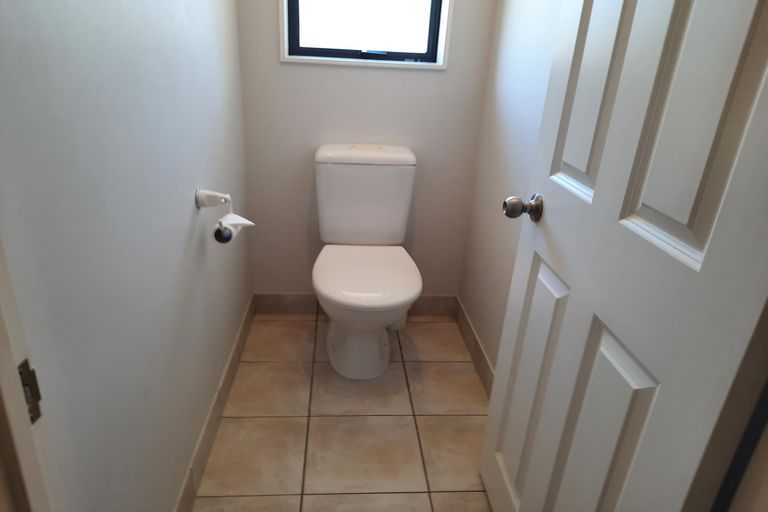 Photo of property in 16 Nautical Drive, Haruru, 0204