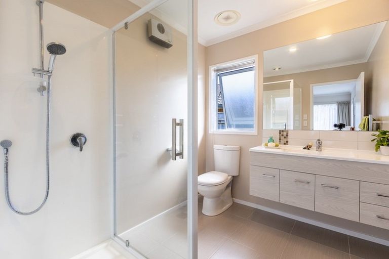 Photo of property in 58 Waterstone Avenue, Paraparaumu, 5032