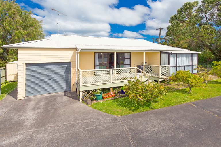 Photo of property in 19a Brixton Road, Manly, Whangaparaoa, 0930