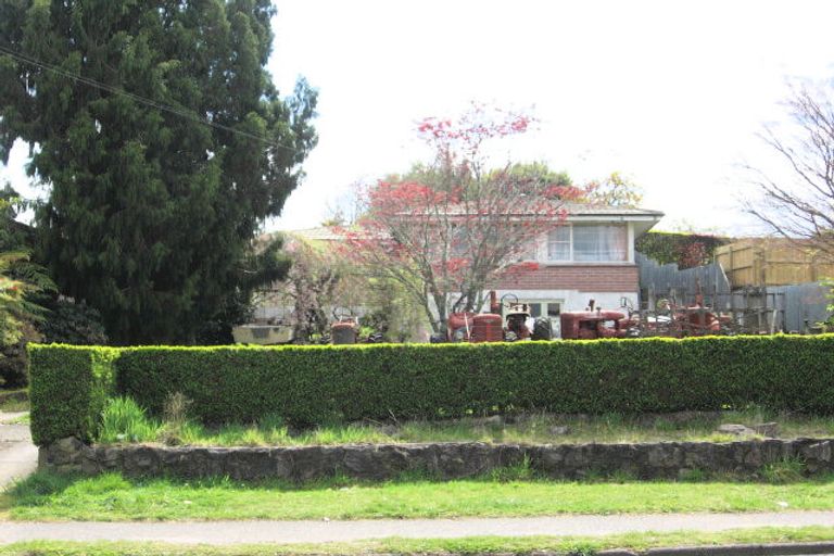 Photo of property in 102 Kawaha Point Road, Kawaha Point, Rotorua, 3010