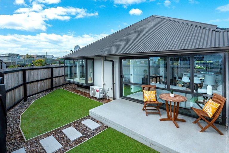 Photo of property in 4/71b Main Road, Redcliffs, Christchurch, 8081