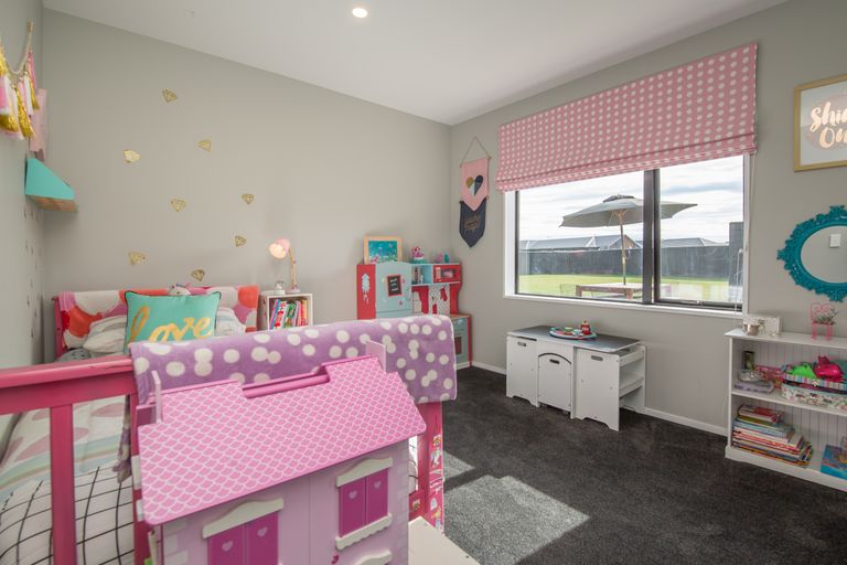 Photo of property in 26 Glenfinnan Place, West Melton, 7618