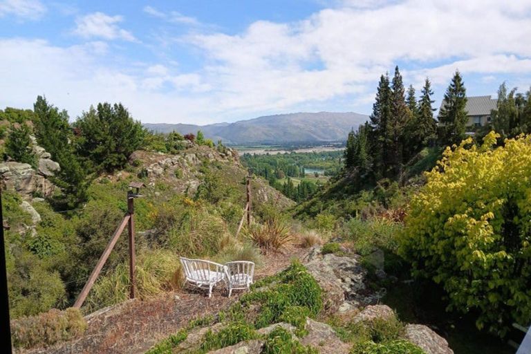 Photo of property in 10b Lanes Road, Bridge Hill, Alexandra, 9320