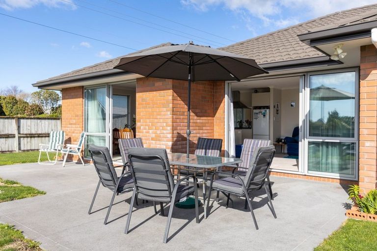 Photo of property in 1 Honeyfield Drive, Whalers Gate, New Plymouth, 4310