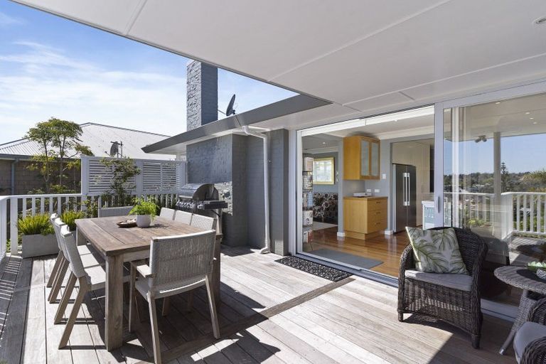 Photo of property in 13 Evelyn Road, Cockle Bay, Auckland, 2014