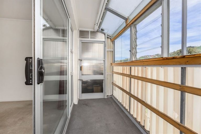 Photo of property in 15/154 Onepu Road, Lyall Bay, Wellington, 6022