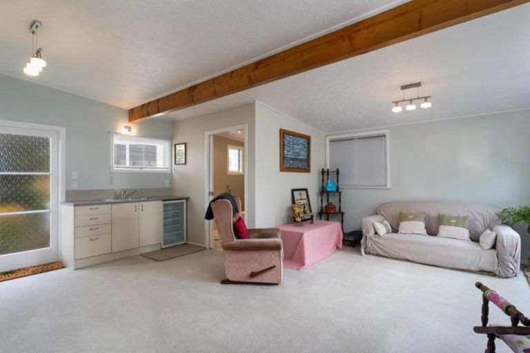 Photo of property in 75 Park Road, Carterton, 5713