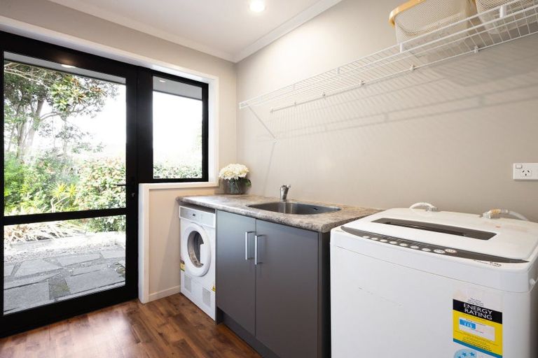 Photo of property in 28 Somerton Drive, Huntington, Hamilton, 3210