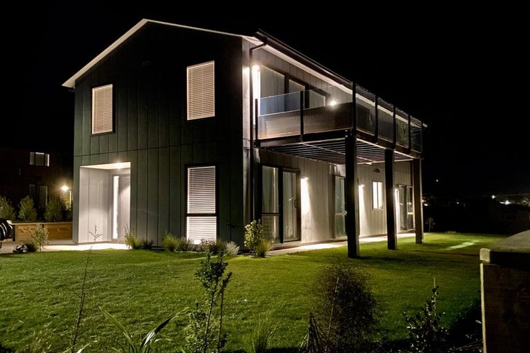 Photo of property in 13 Tuke Lane, Wanaka, 9305