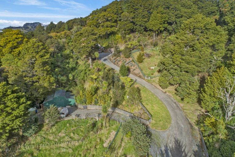 Photo of property in 54 Paparoa Station Road, Paparoa, 0571