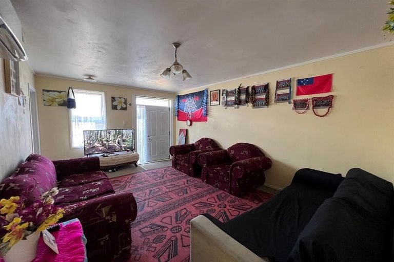 Photo of property in 3/2 Browns Road, Manurewa, Auckland, 2102