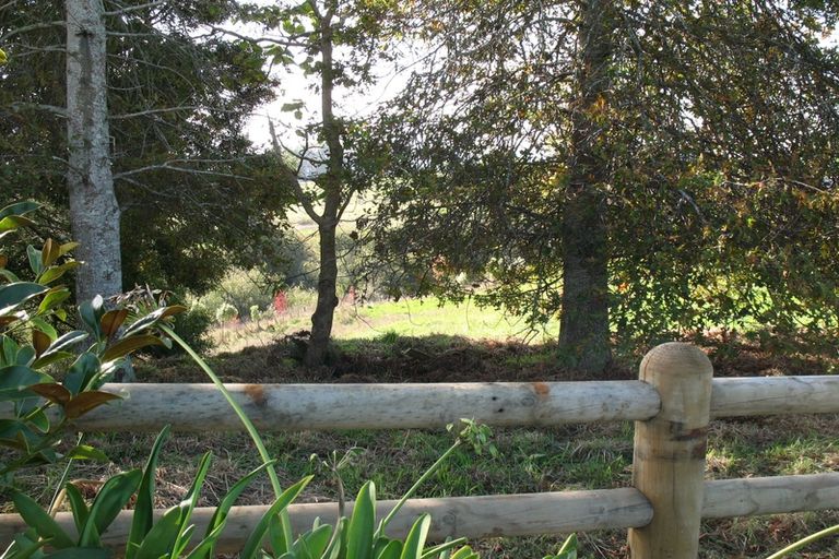 Photo of property in 169 Kimihia Road, Huntly, 3771