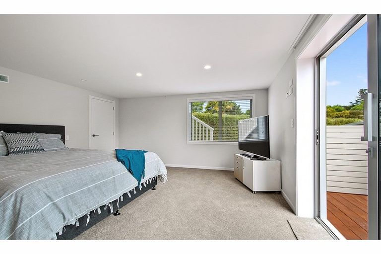 Photo of property in 29 Hewlett Road, Massey, Auckland, 0614