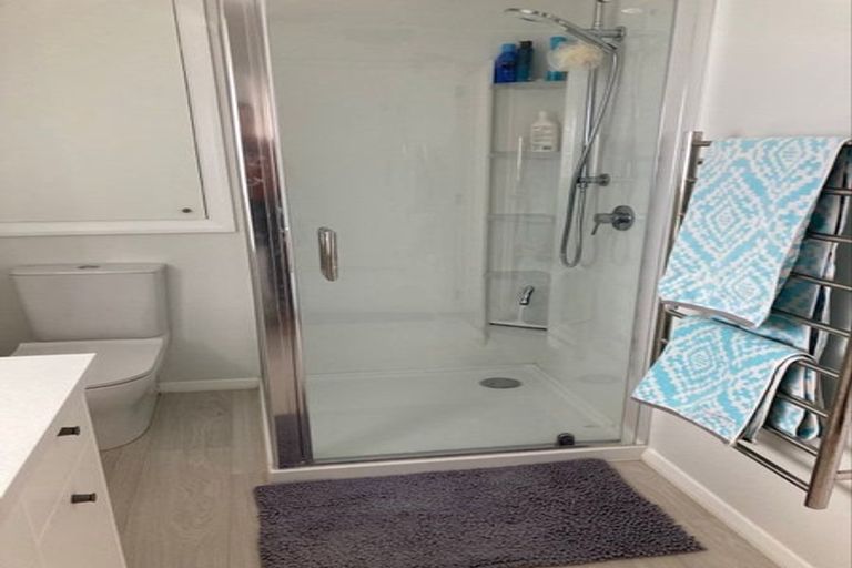 Photo of property in 85 Harbour View Road, Northland, Wellington, 6012