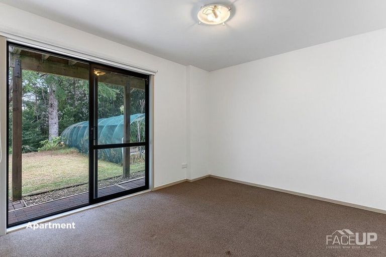 Photo of property in 50 Lagoon Way, West Harbour, Auckland, 0618