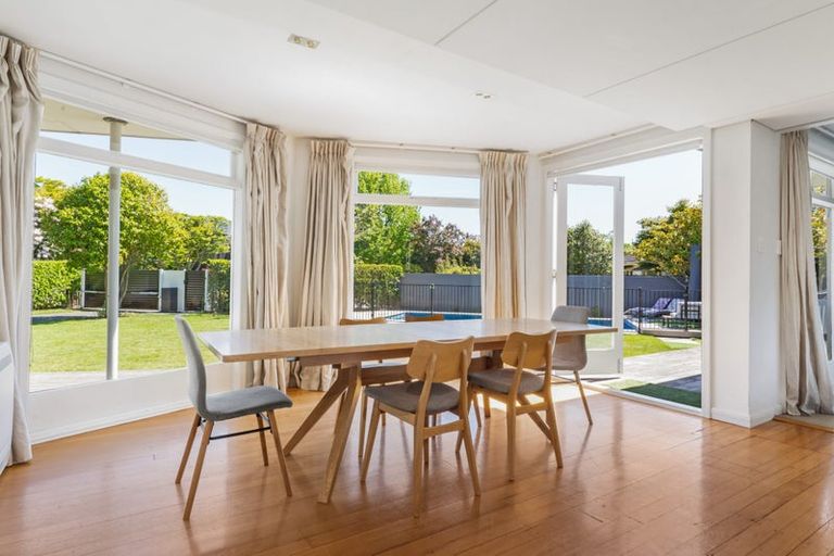 Photo of property in 22 Royds Street, Fendalton, Christchurch, 8014