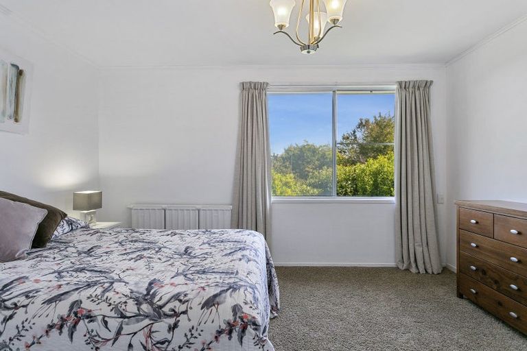 Photo of property in 11 Chesham Avenue, Waipahihi, Taupo, 3330