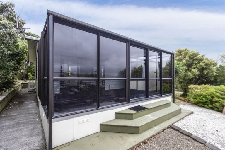 Photo of property in 151 Mark Avenue, Grenada Village, Wellington, 6037