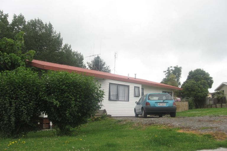 Photo of property in 13 Muir Place, Te Puke, 3119