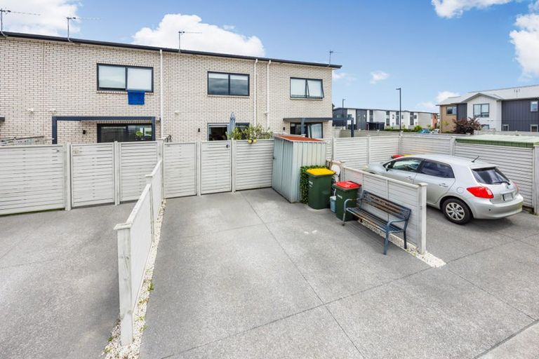 Photo of property in 36 Adlam Lane, Takanini, 2112
