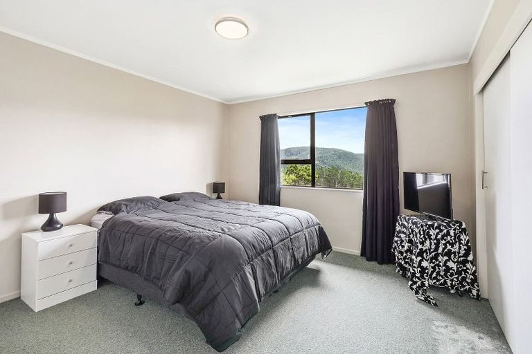 Photo of property in 18 Tobago Crescent, Grenada North, Wellington, 5028