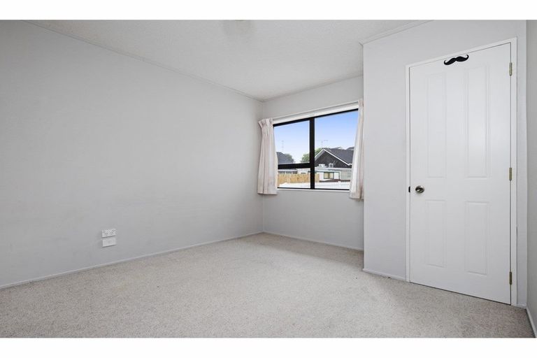 Photo of property in 9a Civic Place, Waiuku, 2123