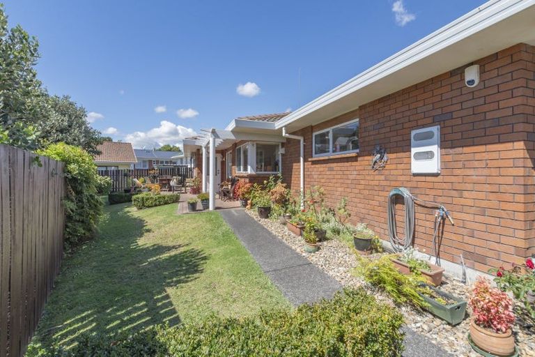 Photo of property in 18a South Street, Papakura, 2110