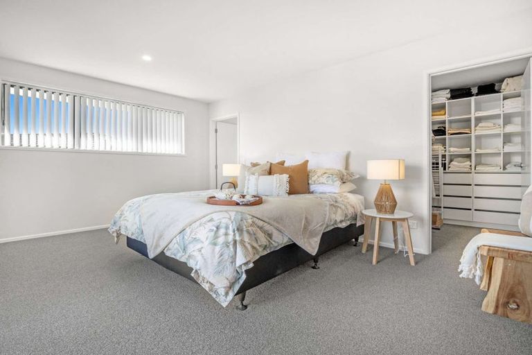 Photo of property in 8 Evan Tasman Lane, Waiuku, 2123