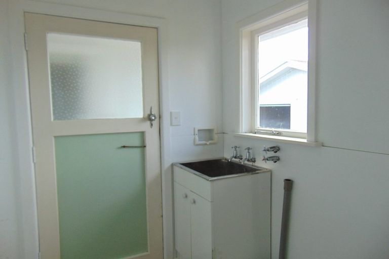 Photo of property in 17 Downing Avenue, Pirimai, Napier, 4112