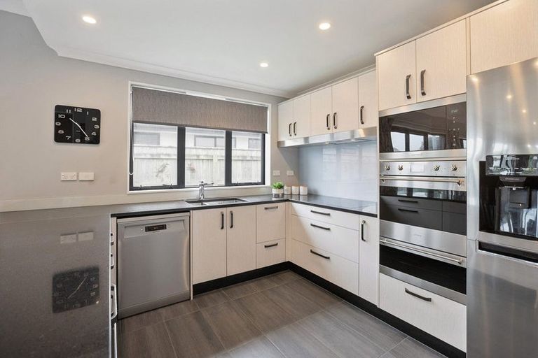 Photo of property in 83 Kotuku Drive, Paraparaumu Beach, Paraparaumu, 5032