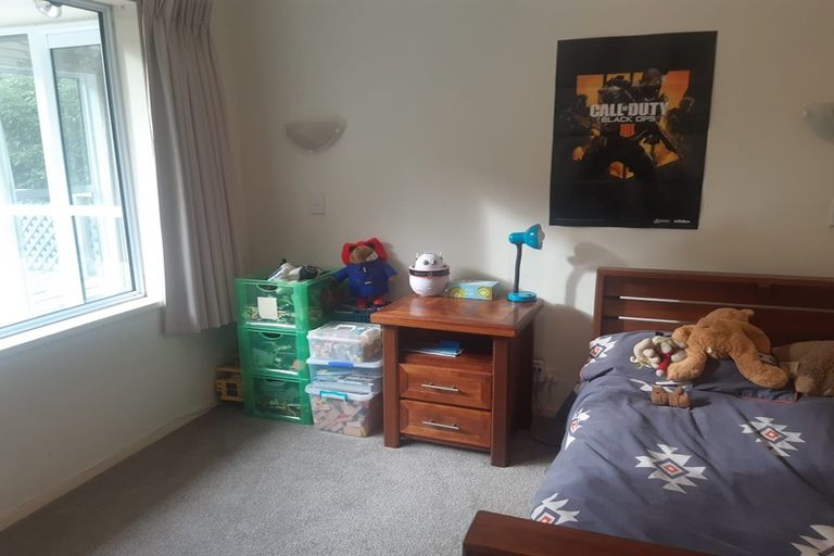 Photo of property in 60 Spinnaker Drive, Whitby, Porirua, 5024