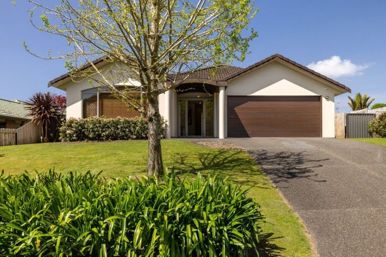 Photo of property in 8 Wouldbank Way, Welcome Bay, Tauranga, 3112