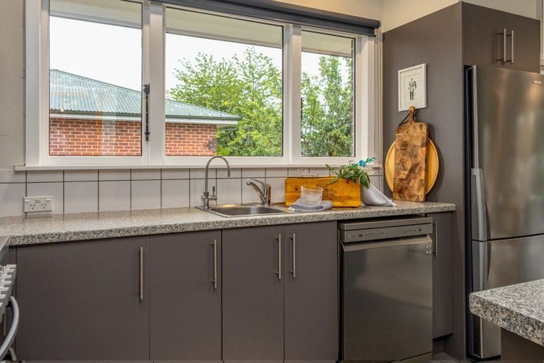 Photo of property in 52 Connolly Street, Geraldine, 7930