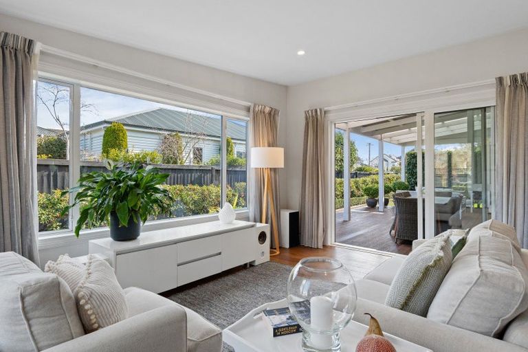 Photo of property in 90 Hawthorne Street, Strowan, Christchurch, 8052