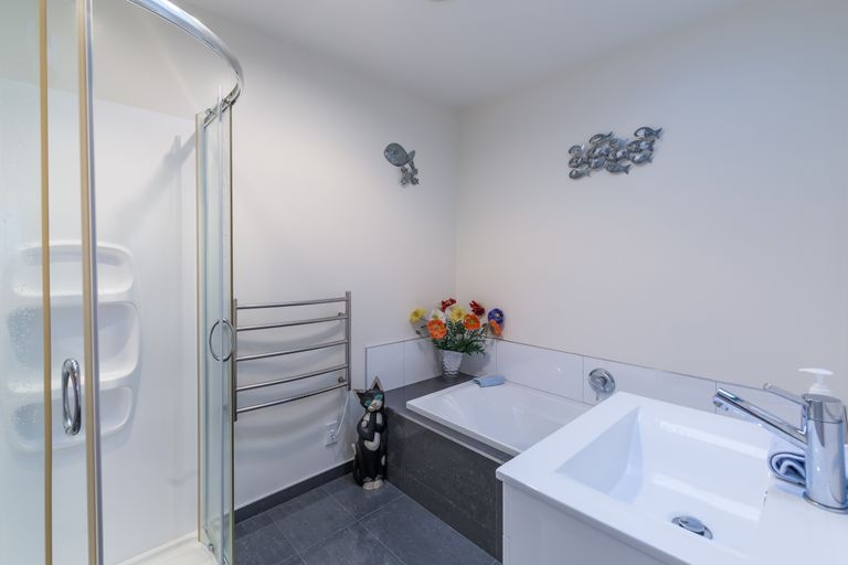 Photo of property in 32 Date Crescent, Aidanfield, Christchurch, 8025