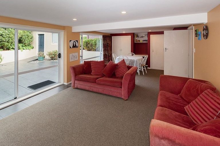 Photo of property in 27 Newbridge Place, Ilam, Christchurch, 8041