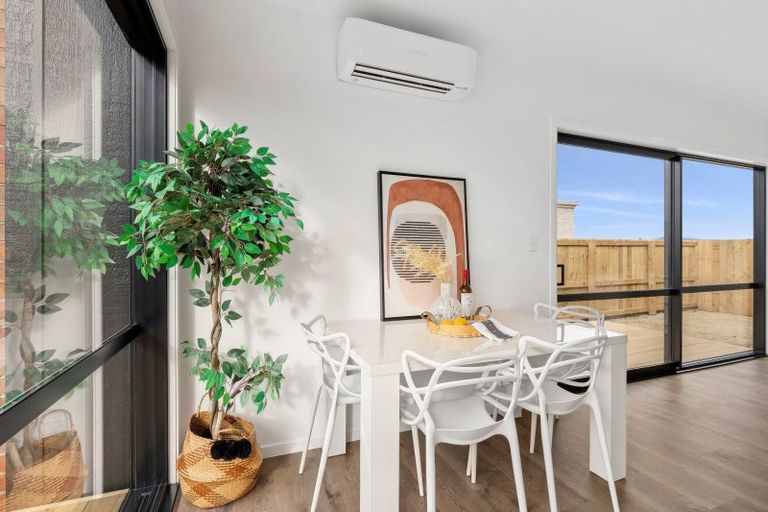 Photo of property in 20 One Haruru Street, Cambridge, 3493