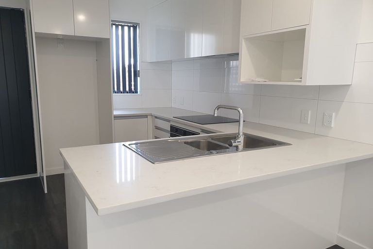 Photo of property in 14/3 Abbotleigh Avenue, Te Atatu Peninsula, Auckland, 0610