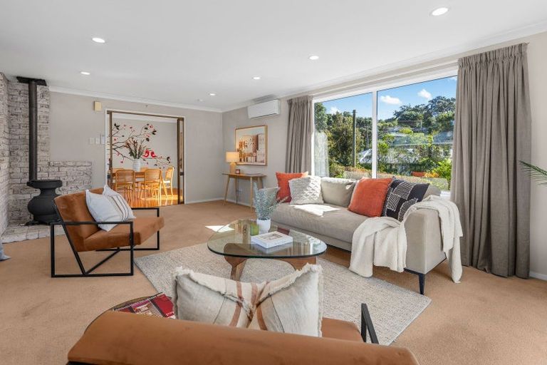 Photo of property in 27 Rawhiti Road, Pukerua Bay, Porirua, 5026