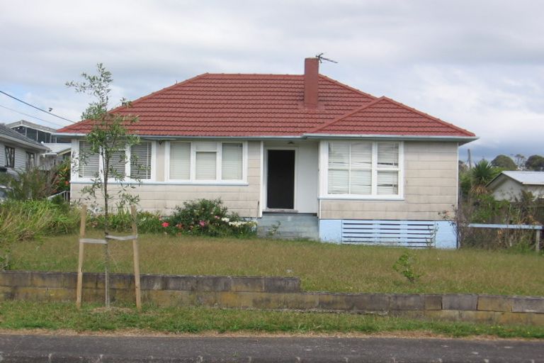 Photo of property in 80 Kelman Road, Kelston, Auckland, 0602