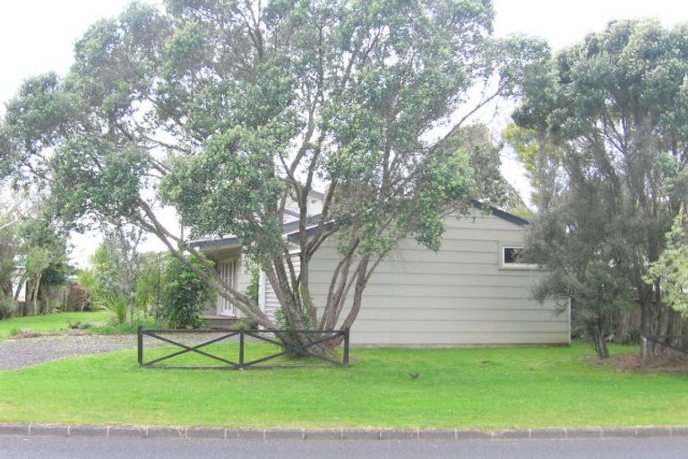 Photo of property in 402 Otahu Road, Whangamata, 3620