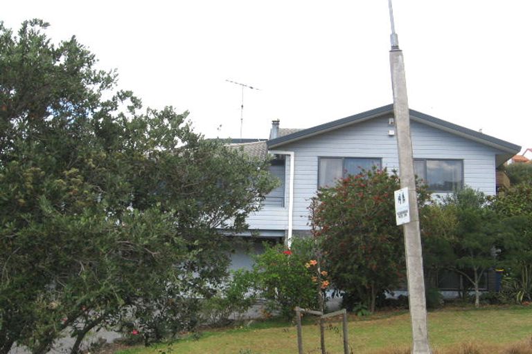 Photo of property in 46 Crestview Place, Browns Bay, Auckland, 0630
