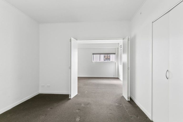 Photo of property in Dixonlane Apartments, 6/7 Feltex Lane, Te Aro, Wellington, 6011