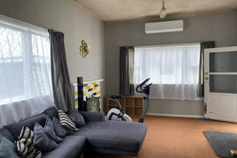 Photo of property in 61 Studholme Street, Morrinsville, 3300