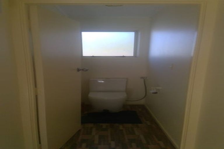 Photo of property in 2/46 Colum Place, Bucklands Beach, Auckland, 2014