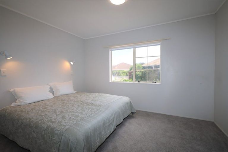 Photo of property in 17 Balmacewen Place, Mount Maunganui, 3116