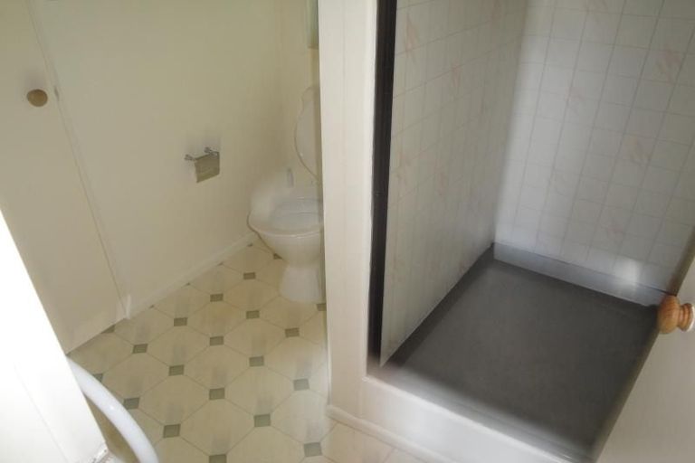 Photo of property in 2 Moss Lane, Raumati Beach, Paraparaumu, 5032