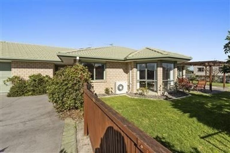 Photo of property in 62 Waikite Road, Welcome Bay, Tauranga, 3112