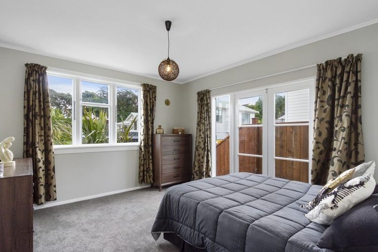 Photo of property in 13 John Street, Titahi Bay, Porirua, 5022